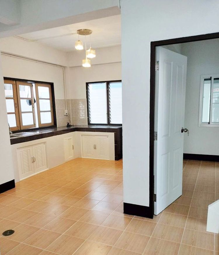 CDK100563 ขายบ้านเดี่ยวสองชั้น  3 ห้องนอน  2 ห้องน้ำ 1 ห้องครัว   30   , ภาพที่ 4