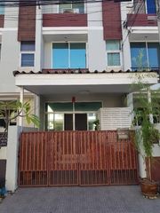 ให้แจ้งรหัส BR04-012   ธนาพัฒน์ เฮ้าส์ กรีนโซน   แบบ  4 ห้องนอน 3 ห้องน้ำ 17  ตร.ว   3 ชั้น 