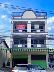 ขายอาคารพาณิชย์ 3 ชั้น 2 คูหา พร้อมโกดังเก็บของข้างหลังใหญ่มาก อำเภอปทุมรัตต์ จังหวัดร้อยเอ็ด