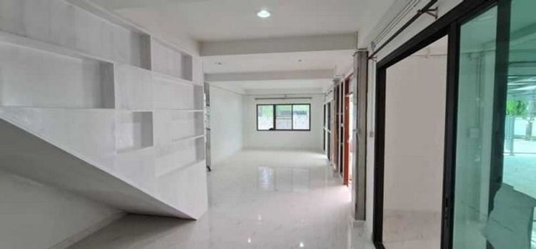 ให้เช่า!   บ้านเดี่ยวลาดพร้าว เสนานิคม   รหัสทรัพย์ OPR04-145 แบบ 3 5 , ภาพที่ 4