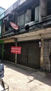 ขายห้องแถว 3 ชั้น 1หลังติดถนนตากสินซอย 22 ทำเลดีใกล้สถานีรถไฟฟ้าสำเหร่ และสถานีรถไฟฟ้า รพ.สมเด็จพระปิ่นเกล้า