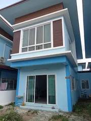 5A1MG0805 ให้เช่าบ้านเดี่ยวสองชั้น 3 ห้องนอน 2 ห้องน้ำ 1ห้องรับแขก ขนาดที่ดิน  35   ตร ว.  พื้นที่ใช้สอย 70 ตรม. ราคา 8,000บาทต่อเดือน 