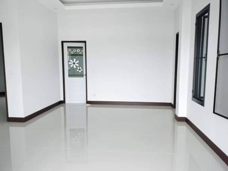 โซนสารภี ขาย 2.5 ล้าน 55 ตรว. 3 นอน 2 น้ำ #ชมภู #ใกล้วัดแม่สะลาบ, ภาพที่ 4