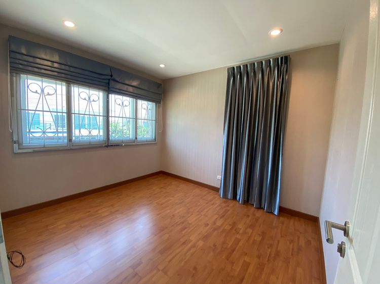 ขาย บ้านเดี่ยว2ชั้น สภาพใหม่ ไม่เคยอยู่  หมู่บ้านเดอะเเกลลอรี่, ภาพที่ 4