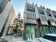  AHD1594 ให้เช่าอาคารสำนักงาน  Office สามชั้นครึ่ง   2  ห้องนอน   3 ห้องน้ำ  พื้นที่ใช้สอย  16.9  ตรว.   พื้นที่ใช้สอย 173.2 ตรม. ให้เช่า 35,000บาทต่อเดือน