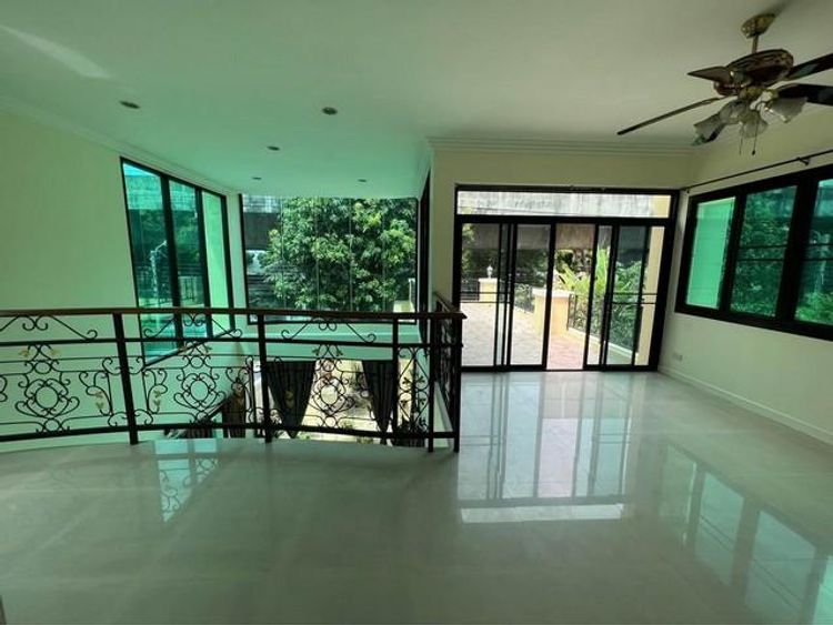 BH2327 ให้เช่าบ้านเดี่ยว 3ชั้น-โฮมออฟฟิศ ซอยหมอเหล็ง(ราชเทวี) ดินแดง , ภาพที่ 4