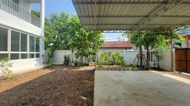 KM181 Sale And Rent ขาย เช่า บ้านแฝด 3 ชั้น รีโนเวทใหม่ ซอย วุฒากาศ26, ภาพที่ 4
