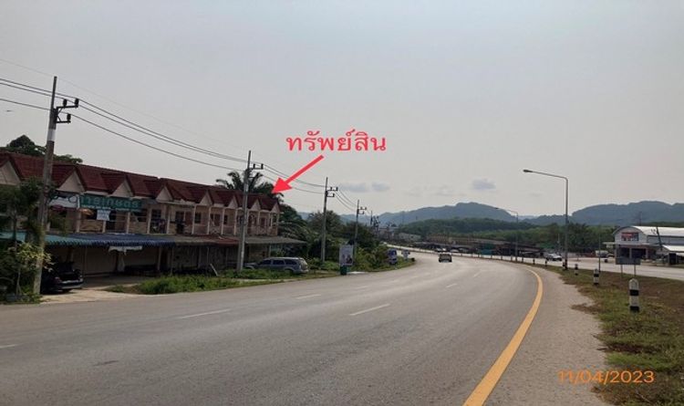 ขายอาคารพาณิชย์ใกล้ โรงพยาบาลพนม อำเภอพนม จังหวัดสุราษฎร์ธานี, ภาพที่ 4