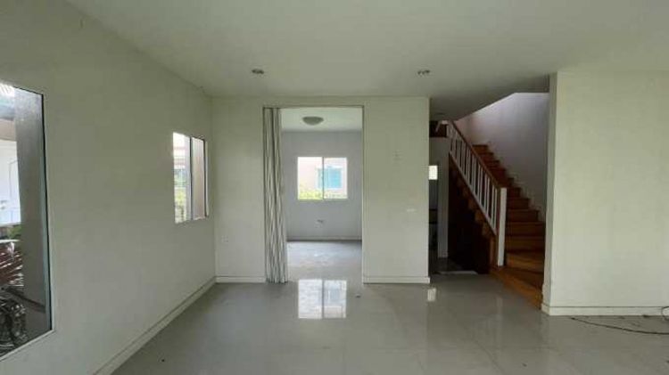 ขาย บ้านเดี่ยว ภัสสร เพรสทีจ รังสิต คลอง 2 240 ตรม. 61.7 ตร.วา หลังริม, ภาพที่ 4