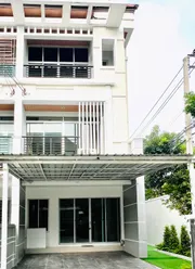 ให้เช่า ทาวน์โฮม ในโครงการ บ้านกลางเมือง เออร์บาเนียน ศรีนครินทร์ แขวงหนองบอน เขตประเวศ กรุงเทพมหานคร