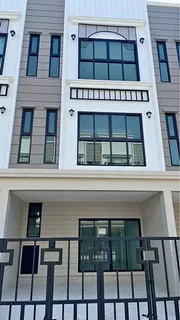 ให้เช่าทาวโฮม ไกล้ตลาด วงศ์กรโครงการอิเธอร์นิตี้ ทาวน์ พริมโรส วัชรพล  3 ชั้นย่านวัชรพล ติดถนนสุขาภิบาล 5 สายไหม