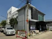 !!! เจ้าของ ขายเอง !!!!  ++ ด่วนนน ++ ขาย – เช่า โฮมออฟฟิต  3 ชั้น  เนื้อที่ 105 ตร.วา พื้นที่ใช้สอยกว่า 675 ตร.เมตร  ใจกลางอมตะนคร ชลบุรี