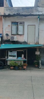 ขายตึกแถว 2 ชั้น 1 คูหา มีชั้นดาดฟ้า ขนาด 16 ตร.ว. ซอยงามวงศ์วาน 3 ใกล้รถไฟฟ้าสายสีชมพู-สีม่วง