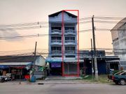 ขาย อาคารพาณิชย์ 5 ชั้นครึ่ง พร้อมเฟอร์นิเจอร์ 250 ตรม. 20 ตร.วา
