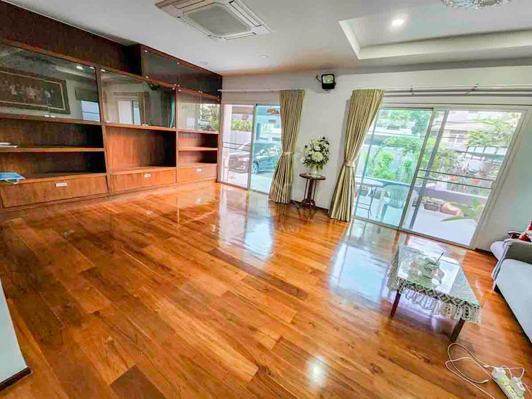 บ้านเดี่ยว 2 ชั้น ซอยประชาราษฎ์บำเพ็ญ 12 ใกล้ MRT ห้วยขวาง, ภาพที่ 4
