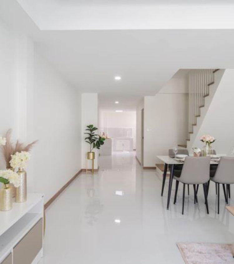 ทาวน์โฮม 2 ชั้น บ้านตกแต่งใหม่ทั้งหมด  ทำเลทองใกล้เซ็นทรัลเฟสติวัล, ภาพที่ 4