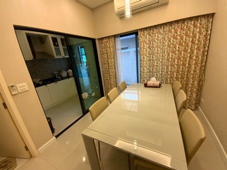 ให้เช่าทาวน์โฮม 3 ชั้น หมู่บ้าน  FLORA วงศ์สว่าง ถนนกรุงเทพ-นนท์ ใกล้, ภาพที่ 4