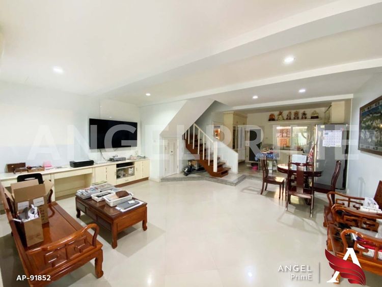 ขาย ทาวน์โฮม ในโครงการ หมู่บ้านแพรวา ตำบลปากน้ำ อำเภอเมืองสมุทรปราการ, ภาพที่ 4