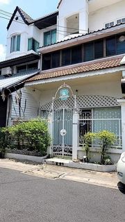 ให้เช่าบ้านย่านสุทธิสาร ลาดพร้าว บ้านสวย  4 ห้องนอน พร้อมอยู่