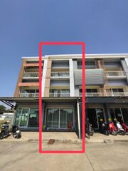 A6MG0851 อาคารสำนักงาน สำนักงาน Office3   ชั้น   3   ห้องโถง  3  ห้องน้ำ เนื้อที่ใช้สอย    147.17     ตรม.  เนื้อที่ดิน    18    ตรว.    10,000 / เดือน 