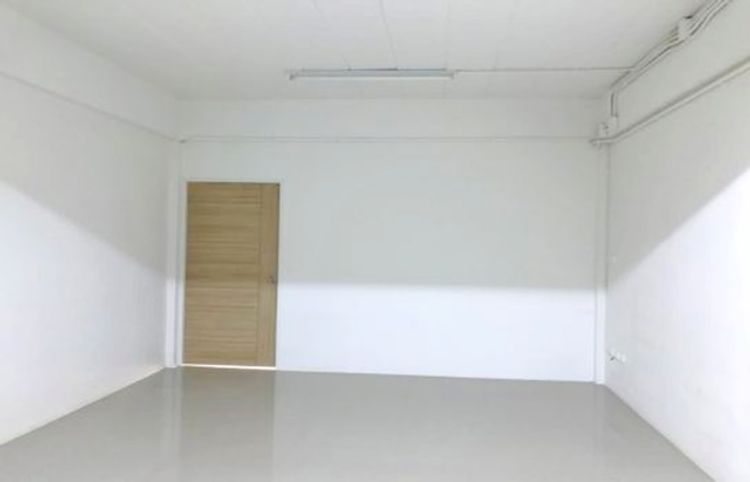 ให้เช่า-ขาย อาคารพาณิชย์ สะพานมิตรภาพไทย-ลาว 3ชั้น 218ตร.ม. 19ตร.ว คลับ, ภาพที่ 4