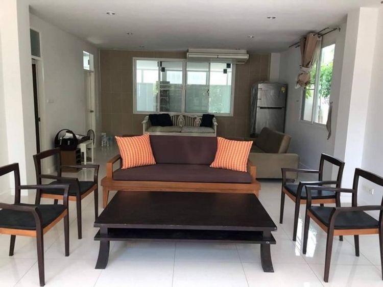 ให้เช่าบ้านเดี่ยว 3 ชั้น 80 ตรว. 4 ห้องนอน สไตล์ Modern ใกล้ BTS , ภาพที่ 4