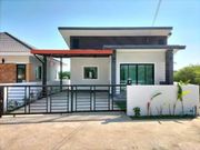 ขายเพียง 1.85 ล้าน บ้านสร้างใหม่ 48.5 ตรว. #สไตล์โมเดิร์น #ขัวมุง #สารภี #ใกล้เทศบาลขัวมุง #ใกล้ตลาดน้ำโท้ง