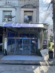 ขายด่วน ทาวน์เฮาส์2ชั้น ประชาอุทิศ 54 เเยก4.2 บ้านหลังหัวมุมซอย8 แขวงบางมด เขตทุ่งครุ  กรุงเทพมหานคร