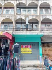 ขายอาคารพาณิชย์ 3 ชั้น 17 ตร.วา ในเมืองลำปาง ตลาดอัศวิน เดินทางสะดวก แหล่งค้าขาย   ZN479 