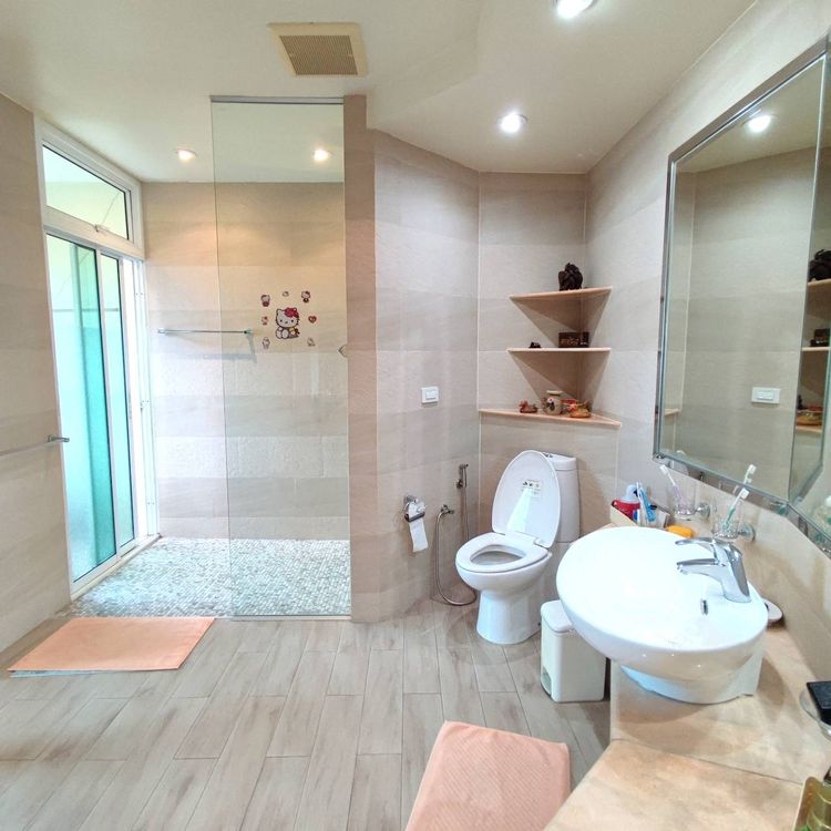 ขายห้องชุดคอนโดสาทร การ์เด้นท์ (Sathorn Garden Condo) ห้องสวย พื้นที่ 9, ภาพที่ 4