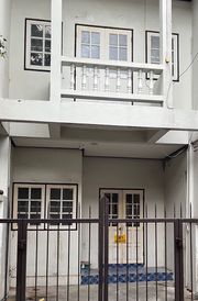 ให้เช่าบ้านทำเลดี อยู่สบาย ใกล้สถานีรถไฟฟ้าทุ่งสองห้อง สายสีแดง หลักสี่ เดือนละ 7,500 บาท สนใจติดต่อ 086 901 4743