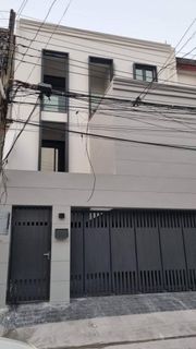 ให้เช่าทาวน์โฮม 3 ชั้น 4 ห้องนอน สุขุมวิท 71 (ปรีดีพนมยงค์ 42) หรือเอกมัย 10 ใกล้ BTS พระโขนง เลี้ยงสัตว์ได้ ***  พร้อมเฟอร์นิเจอร์