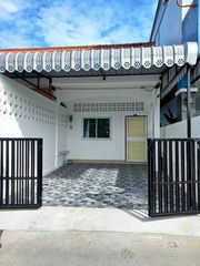 บ้านรีโนเวทใหม่ทั้งหลัง   พิกัดสายถนนหลังตลาดเก่าบ้านเคียน หลังSCB ในซอยบ้านค่าย8 เข้าซอยแค่80ม.
