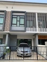 ให้แจ้งรหัส BR03-012  รูบิกส์ คิวบ์ เพชรเกษม 81/6   แบบ 3 ห้องนอน 2 ห้องน้ำ 18 ตร.ว  2 ชั้น   