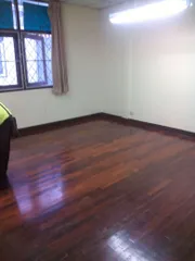 Town House  On Sukhumvit soi 39-49 for Sale and rent
