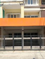 ให้เช่าและขายทาวน์โฮม 3 ชั้น หมู่บ้านสหโชค รามอินทรา 34 เนื้อที่27 ตรว ใกล้โรงเรียนนานาชาติกีรพัฒน์ ย่านเลียบด่วนรามอินทรา
