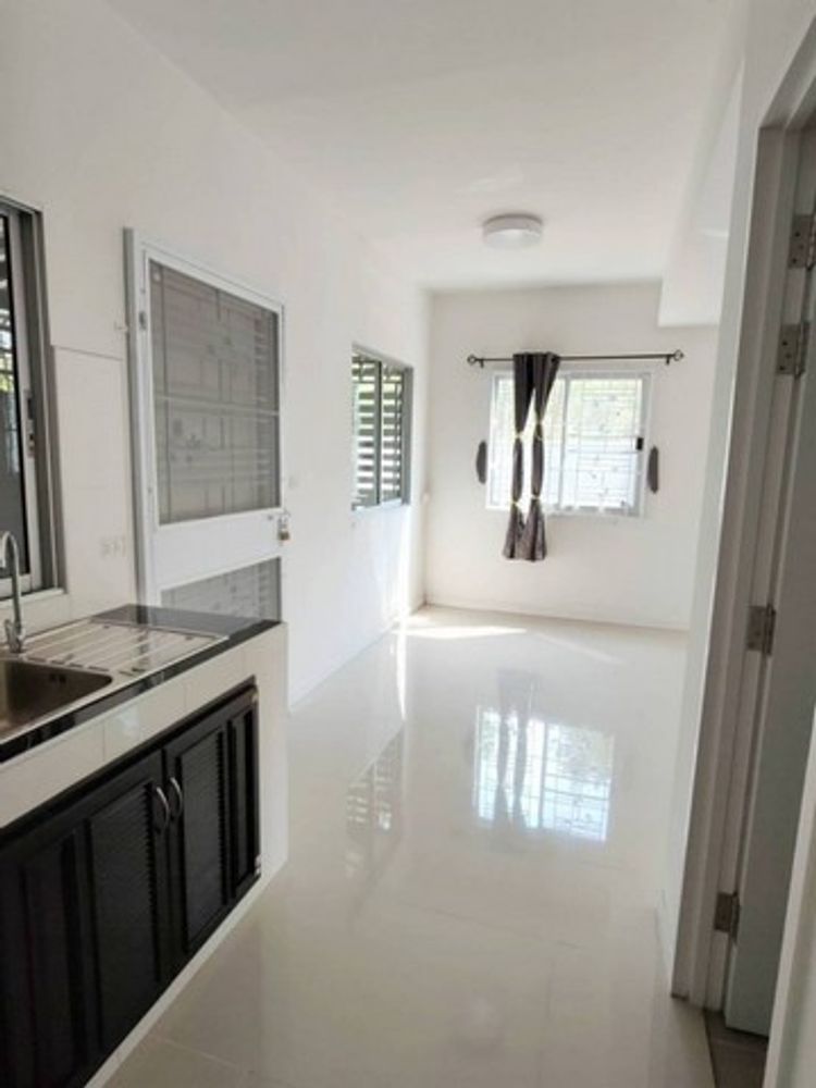 ขายทาวเฮ้าส์ 2 ชั้น หมู่บ้านพฤกษา ติดshabu21 3นอน หลังริม เลี่ยงหนองมน, ภาพที่ 4