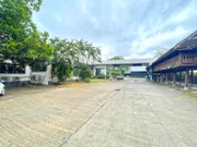 ASP0654 ให้เช่าอาคาร/สำนักงาน Office ขนาดใหญ่   มี 3 ห้องโถง  4 ห้องน้ำ 1 ห้องครัว  จอดรถได้ 1 คัน   พื้นที่ 800 ตารางเมตร 200 ตารางวา  ราคา 80,000 บาทต่อเดือน 