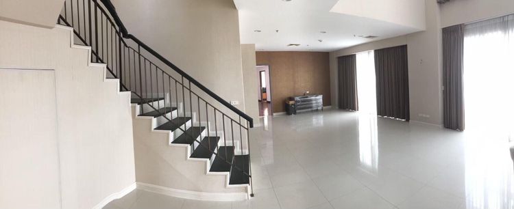 Penthouse ติด BTSราชดำริ เพดานสูง 7เมตร วิวสวนลุม180 ํ, ภาพที่ 4