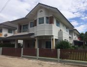 5A1MG0292 ให้เช่าบ้านเดี่ยว 2 ชั้น   4  ห้องนอน 3  ห้องน้ำ  1 ห้องครัว  2  ที่จอดรถ   พื้นที่  81  ตร.ว.     ให้เช่าในราคา  20,000  บาทต่อเดือน  