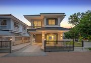 ขาย - บ้านมือสองตกแต่งใหม่ คุณภาพแบรนด์ LH โครงการ ชลลดา บางบัวทอง(B6250)