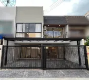 SBB284 ให้เช่าบ้าน Onsen ทาวน์เฮาส์ ในเอกมัย TownHaus ตกแต่งใหม่ ติดบ่อน้ำพุร้อน 