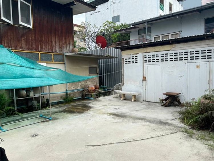 ขาย ที่ดิน ซอยนราธิวาส 13 ขนาดรวม 79 ตรว. เหมาะปลูกบ้านและอพาร์ทเม้นท์ , ภาพที่ 4