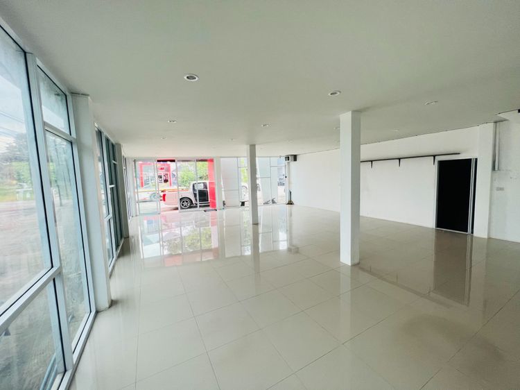 ขาย ออฟฟิศ อาคารสำนักงานพร้อมที่ดิน 2500 ตรม. 1 ไร่ 2 งาน 68 ตร.วา, ภาพที่ 4