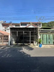 ขายบ้านที่ดิน โฮมออฟฟิศ รัชดาภิเษก 17 อินทามาระ 40 ดินแดง ห้วยขวาง เป็น Home office ขนาดใหญ่ 40 ตร.ว ใกล้มหาวิทยาลัยหอการค้า ถนนวิภาวดี รังสิต ขายถูก 0879074045