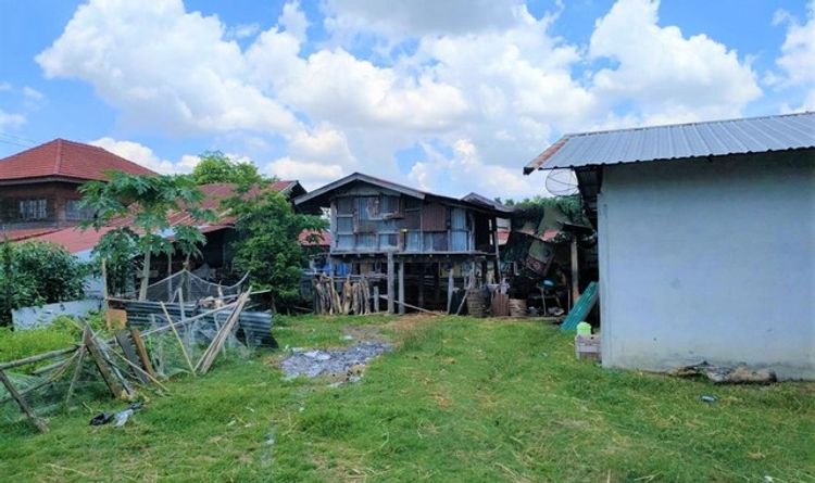 ขายบ้านครึ่งตึกครึ่งไม้ อำเภอศรีสมเด็จ  ร้อยเอ็ด (PKK02-13272), ภาพที่ 4