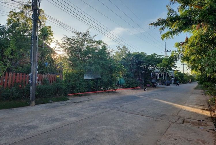 ขายบ้านไม้ใต้ถุนสูง   อำเภอเชียงขวัญ  ร้อยเอ็ด (PKK02-13115), ภาพที่ 4