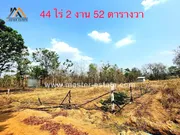 ที่ดิน จ.ตาก 44-2-52 ไร่ ติดถooสาธารณะ 2 ด้าน อยู่ม.น้ำด้วน ทางเข้าเป็นคอนกรีต 1 กม. เป็นทางดิน 200 ม. อนาคตติดเส้นทางรถไฟ 1 ด้าน ขายถูกมาก (ถูกกว่าราคาประเมิน)