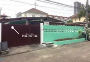 ให้เช่าบ้านเดี่ยวชั้นเดียว 3นอน2น้ำ1รับแขก1ครัว จอดรถ1-2 เข้าออกได้ 2 ทาง ทั้งฝั่งถนนลาดพร้าว ซ.ลาดพร้าว 8 และทางฝั่งถนนวิภาวดีซ.วิภาวดี 22 ห้าแยกลาดพร้าว