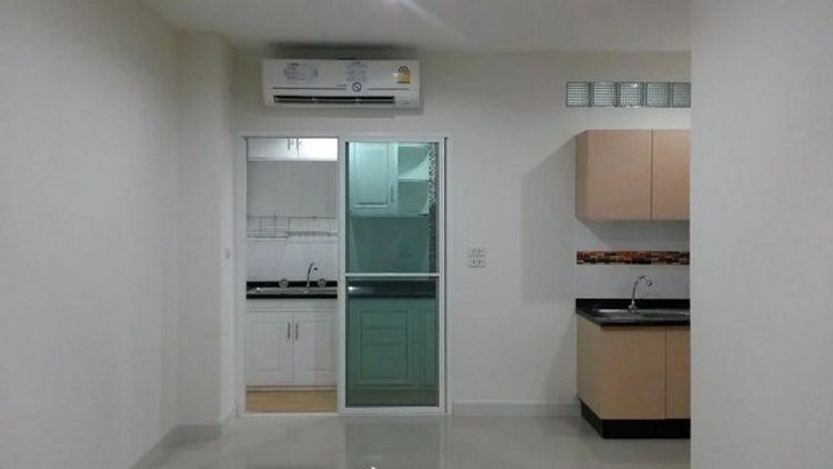 POR3366 ให้เช่า ทาวน์โฮม 3 ชั้น ซอย ลาดพร้าว 110 ย่านทาว์อินทาวน์, ภาพที่ 4